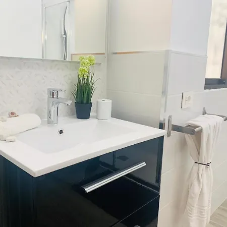 Ferienwohnung Fur 3 Personen Ca 50 Qm In Cristianos, Teneriffa Westkuste Von Teneriffa *